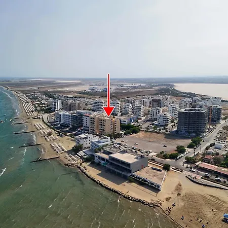 Luxury At Mackenzie With Private Parking And Balcony דירה