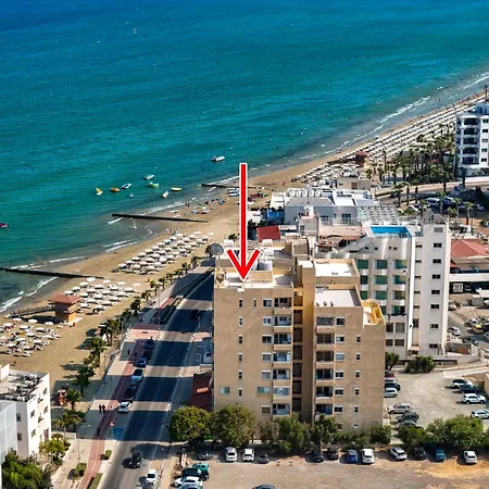 Luxury At Mackenzie With Private Parking And Balcony * Larnaca