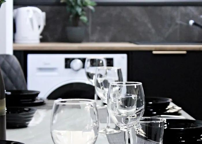 Luxury At Mackenzie With Private Parking And Balcony Apartmán Larnaca