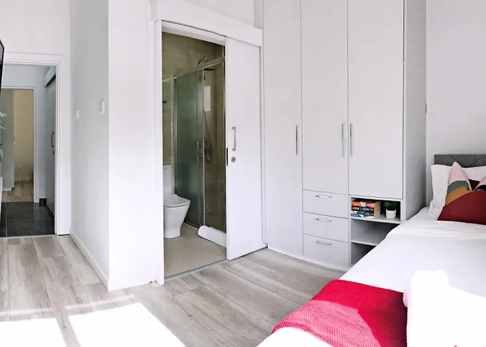 Luxury At Mackenzie With Private Parking And Balcony Apartmán Larnaca