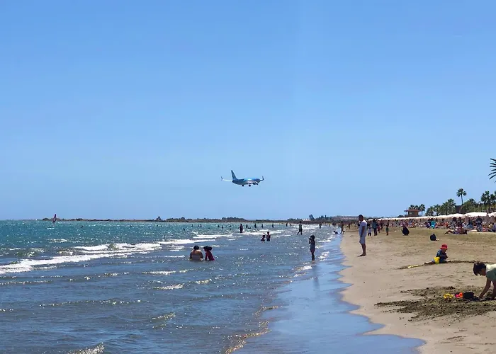 Luxury At Mackenzie With Private Parking And Balcony * Larnaca