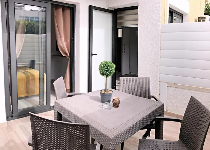 Luxury At Mackenzie With Private Parking And Balcony *